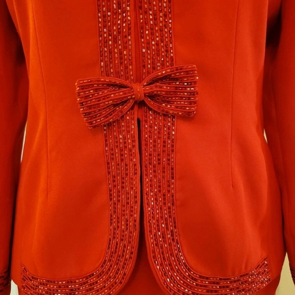 Albert Nipon Red Blazer with High Collar and Embellishments - Picture 8 of 11